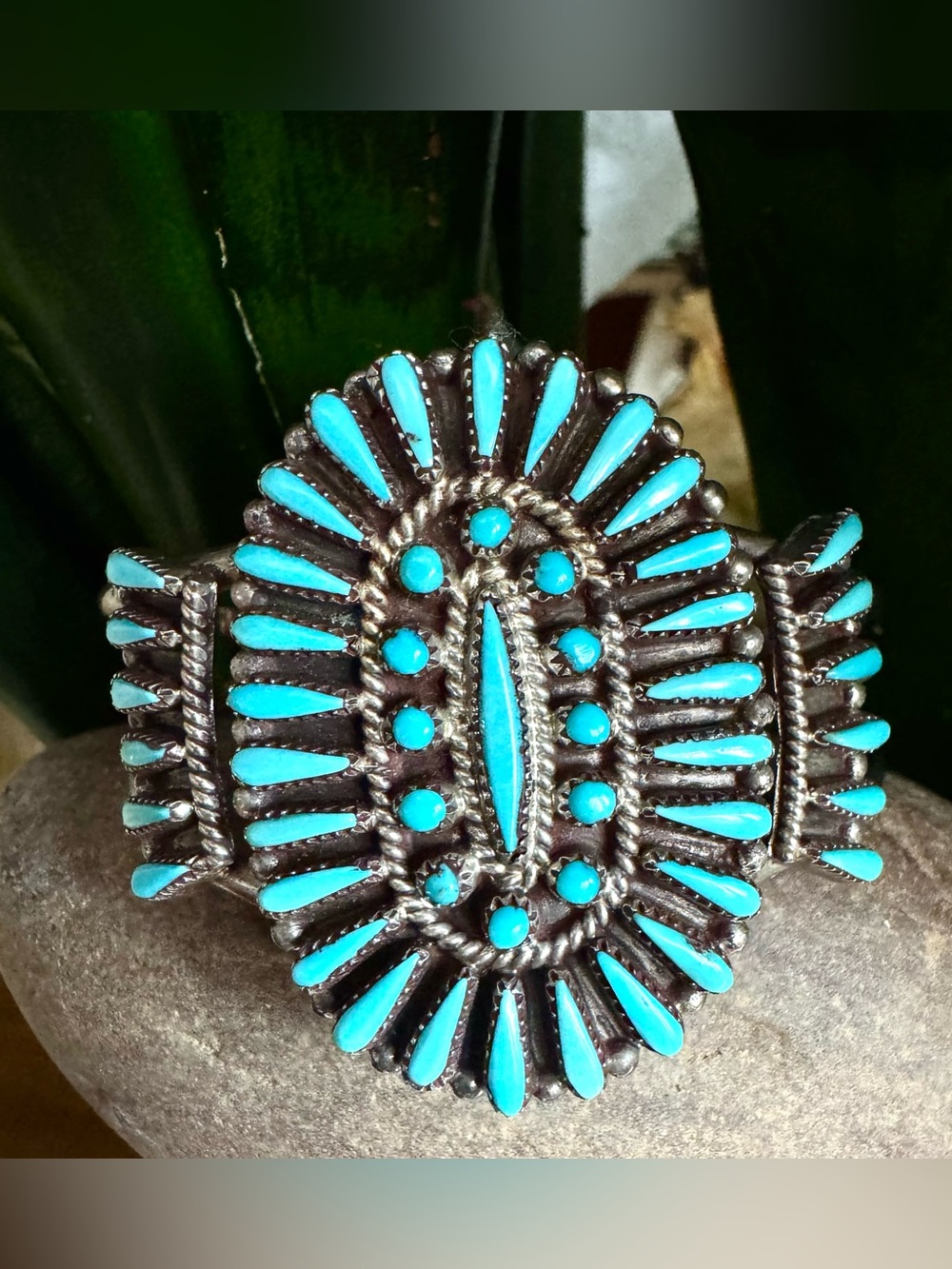 Vintage Zuni Petit Point Turquoise cuff Bracelet